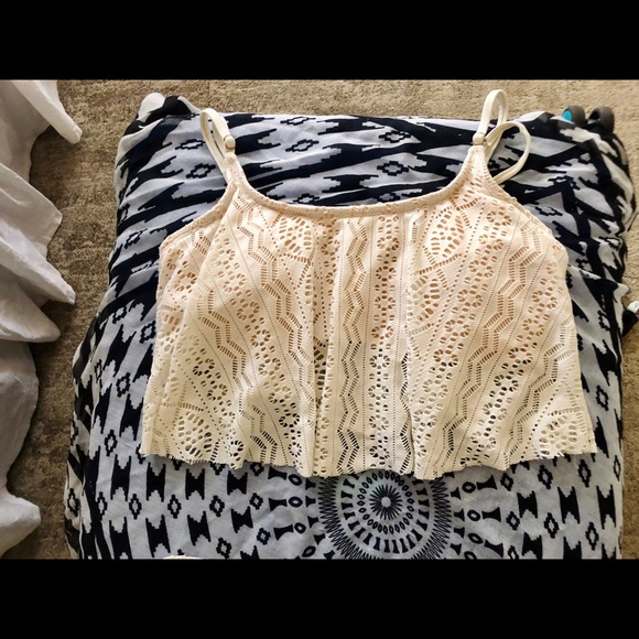 Bikini - Picture 2 of 4